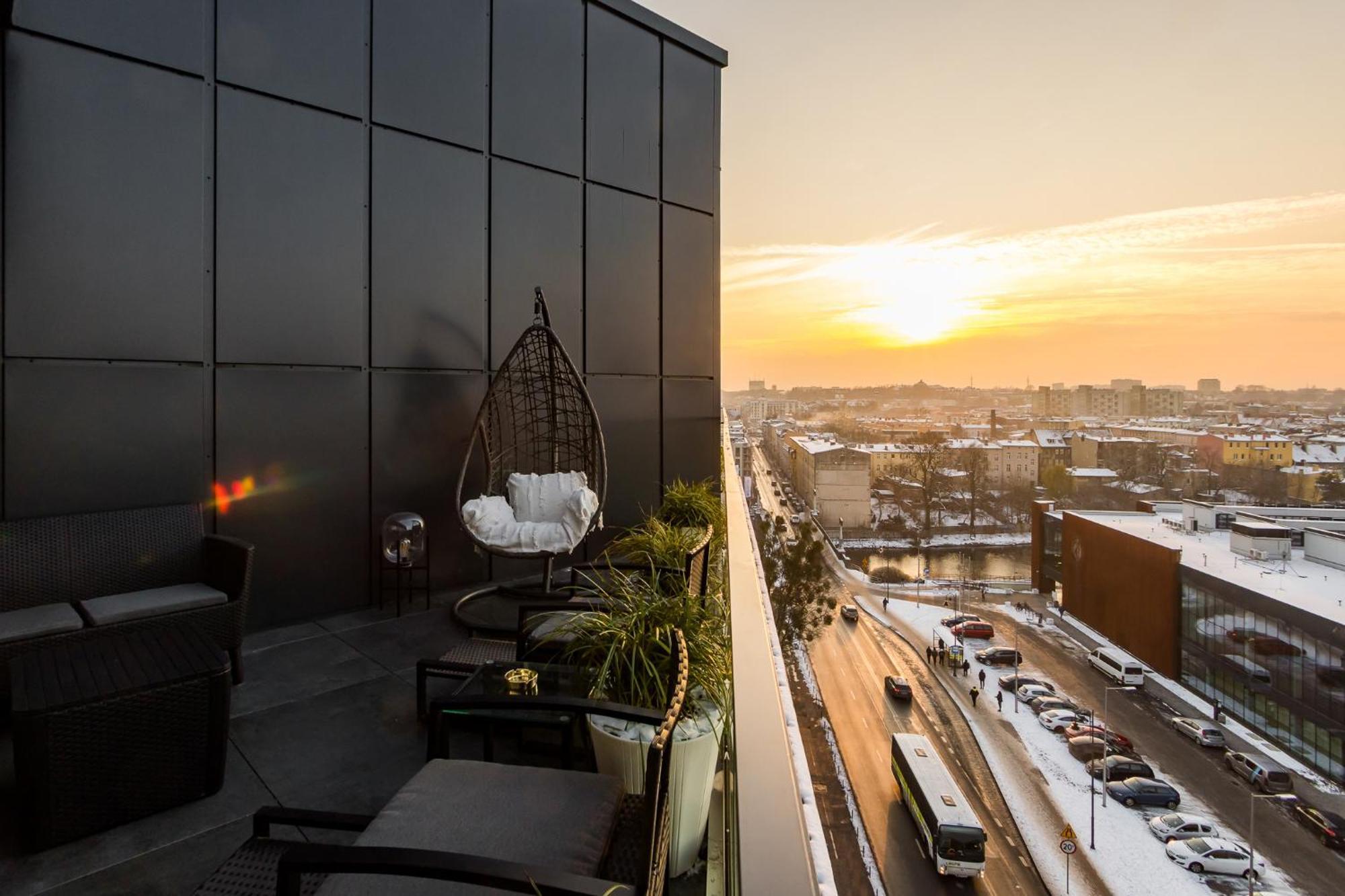 Q18 Aparthotel Bydgoszcz Bagian luar foto