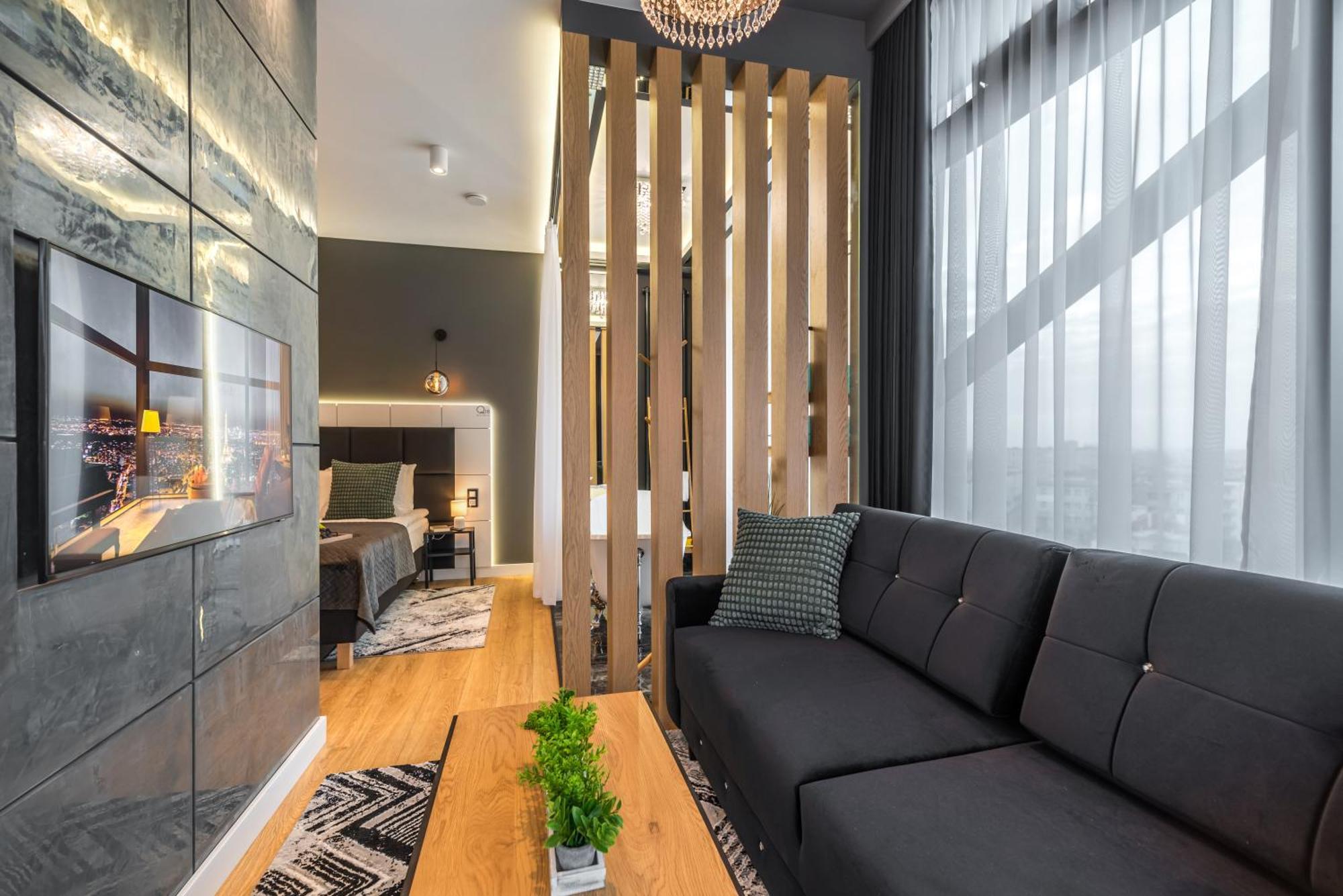 Q18 Aparthotel Bydgoszcz Bagian luar foto