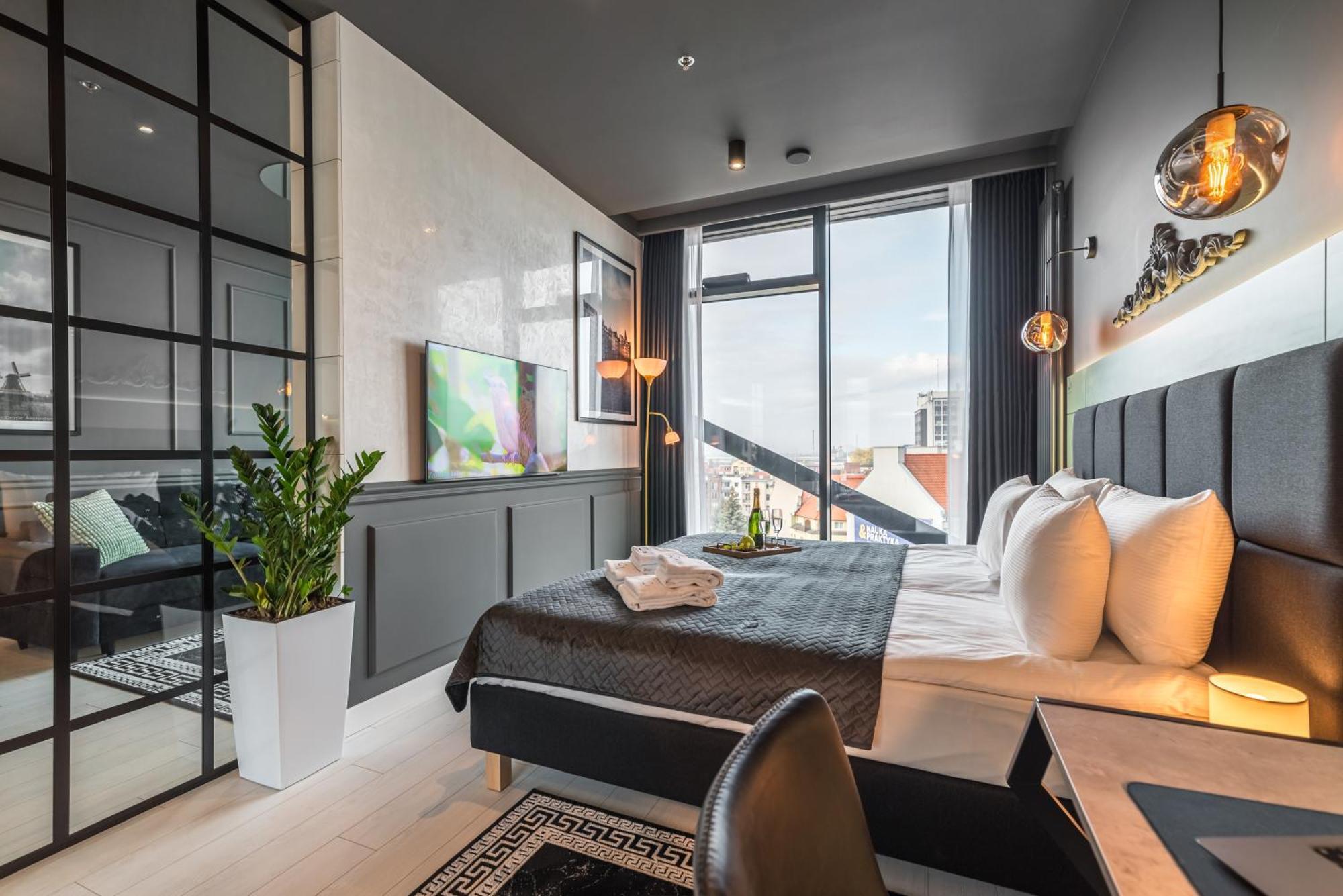 Q18 Aparthotel Bydgoszcz Bagian luar foto